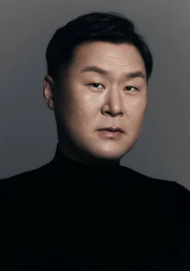 尹敬浩（同名）韩国影视演员